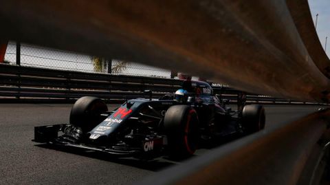 Fernando Alonso rueda en el circuito de Montecarlo.Fernando Alonso rueda en el circuito de Montecarlo 