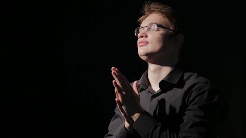 Nikita Burzanitsa naci en una familia de Donetsk (Ucrania)