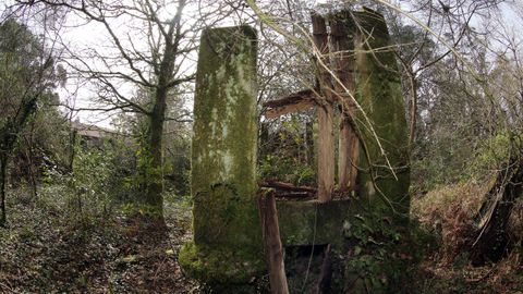 Un recorrido por la aldea abandonada de Mato, en Noia