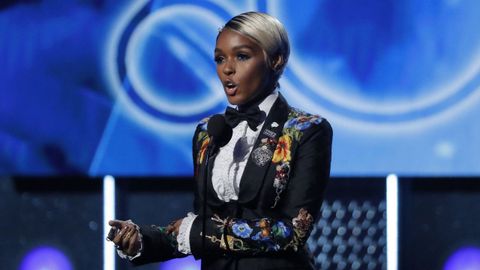 Un momento vibrante fue el de Janelle Monae y Kesha cuando esta �ltima interpret� �Praying�, un testimonio contra el productor Dr. Luke, al que acusa de haberla violado. 