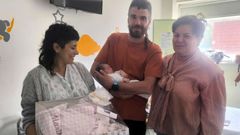 Roc�o Louz�n, a la derecha de la imagen, con Iria, Mari�a y R�ber