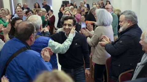 Rey Varela, en el Almirante celebrando la victoria con los afiliados y simpatizantes en el hotel Almirante de Ferrol.