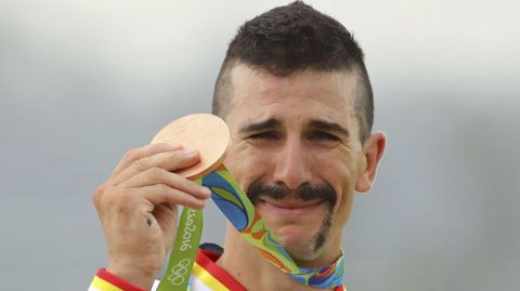 El ciclista riojano Carlos Coloma conquist� otro bronce para la delegaci�n espa�ola al concluir en tercera posici�n la prueba de Mountain Bike.
