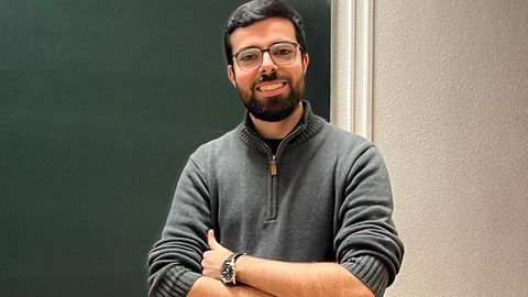 Jos� �ngel Ba�os, profesor del Departamento de Filolog�a Espa�ola de la Universidad de Oviedo