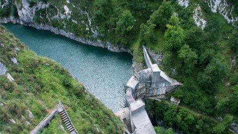 Embalse de la Hocica, en Amieva