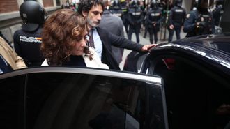 La presidenta de la Comunidad de Madrid a la salida de un foro este lunes en Madrid