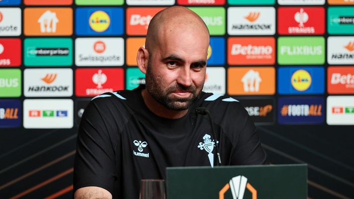 Claudio Gir�ldez, en la rueda de prensa previa al Friburgo-Celta de este jueves.