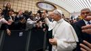 El papa Len XIV pide la liberacin de los periodistas encarcelado en su primera audiencia con los medios