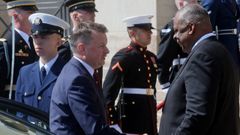 El secretario de Defensa de Estados Unidos, Lloyd Austin, recibi� este mi�rcoles en el Pent�gono a su homologo polaco, Mariusz Blasczak.