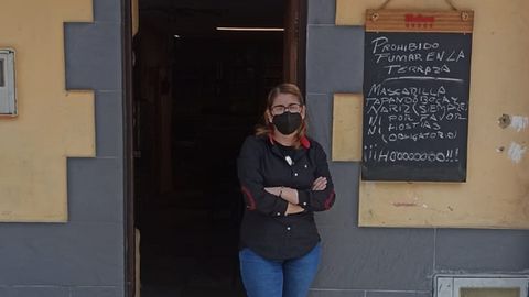 Bel�n Dom�nguez en el bar �La Caleya� de Lena