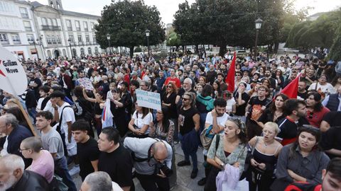 Concentraci�n por el derecho de la vivienda en Lugo.