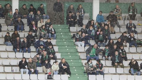 B�scate en la grada del Racing y el Lugo. 