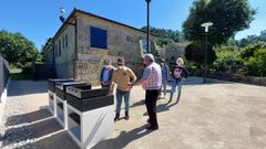 Visita a las nuevas instalaciones en la casa de cultura de Lusqui�os, en Tomeza