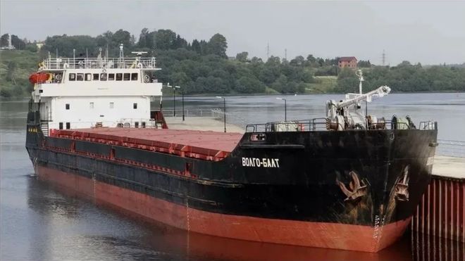 Imagen del buque Volgo Balt, hundido tras un ataque en el mar de Azov