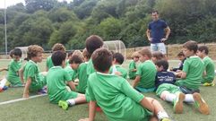 Miguel Linares, en la visita al campus del Oviedo