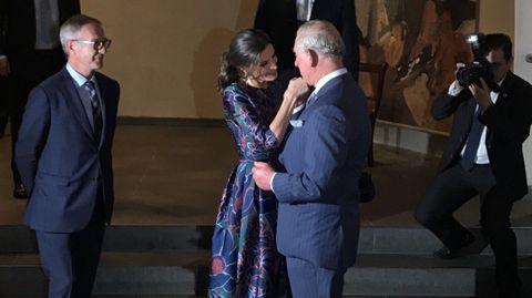 Carlos de Inglaterra y Letizia, muy c�mplices en la exposici�n de Sorolla