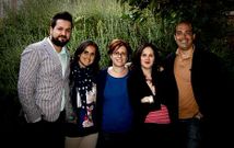 TriangulArte est� organizado por expertos vinculados al mundo del arte, la comunicaci�n y el m�rketing.