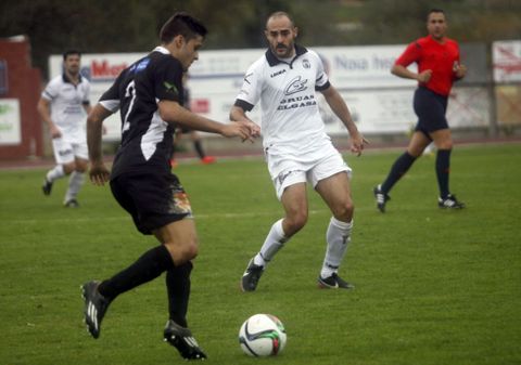 El noi�s �lex Blanco (de frente) es baja para esta tarde por unas molestias en una rodilla. 