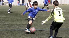 El torneo de f�tbol 8 de Cari�o alcanza su d�cima edici�n