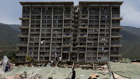 Edificio que colaps� en La Guaira