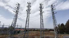 Torretas en la subestaci&oacute;n el&eacute;ctrica de Monforte