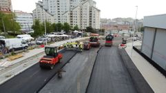 Pavimentaci�n del vial en la Avenida da Sardi�eira, en A Coru�a, llevada a cabo por V�zquez y Reino.