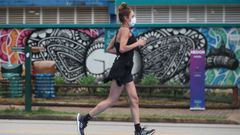 Sanidad advierte queel riesgo de transmisi�n aumenta si se realizan actividades que generan aerosoles, como hacer ejercicio f�sico