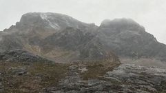 Primeras nieves en el Picu Urriellu