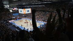 El Coliseum durante el encuentro de la Primera FEB disputado entre el Leyma Coru�a y el Obradoiro.