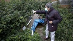 Manoli quiere que los gatos tengan al menos un sitio en el que dormir y alimentarse