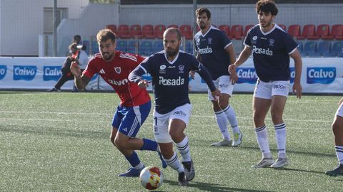 Marcos Bravo, a la izquierda de todo en un partido de la pasada temporada frente al Berganti�os