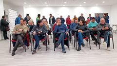 Luis Pi�eiro (primero por la izquierda), fue nombrado presidente en la asamblea del club.