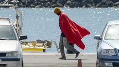 Un inmigrante subsahariano llegado a bordo de una patera a Canarias.