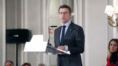 Feijoo da un nuevo paso en Madrid como hombre fuerte del PP