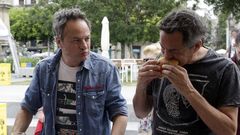 Los hermanos Torres saborean las tapas de los concursantes