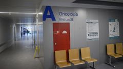 Foto de archivo de los pasillos del servicio de Oncoloxa del HULA.
