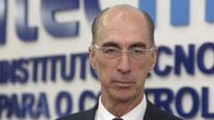 El titular de Sanidade, Jes�s V�zquez Almui�a