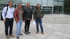 Iago Tabar�s, Xos� Manuel Puga, Lu�s Seara y Bernardo Varela, este lunes en los juzgados.