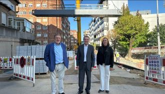Abel Caballero, en una visita a las obras de Pintor Lugr&iacute;s, el pasado agosto