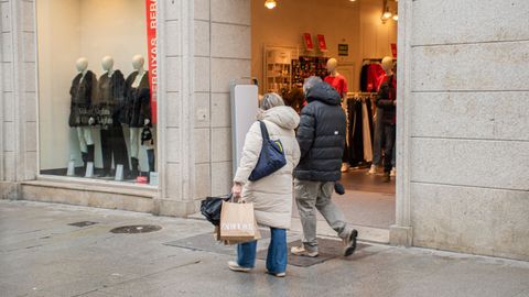 Esta primera jornada estuvo marcada por un flujo constante de clientes.