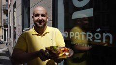 Pablo Domínguez con la propuesta al concurso de Mejor Bocadillo de España