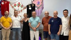 El concejal de Cultura de Almer�a, Diego Cruz Mendoza (vestido de azul en el centro), en una imagen de archivo.