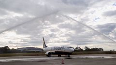 Vuelo inaugural Vigo-Edimburgo  en el aeropuerto de Peinador en marzo de 2017