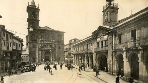 La primera lnea del tranva parta de la plaza de la Constitucin