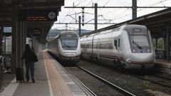 Trenes en la estacin de Santiago de Compostela