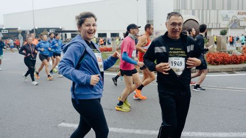 Miles de corredores participaron en la San Marti�o.