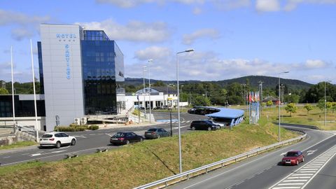 El Hotel Santiago está a las afueras de la ciudad