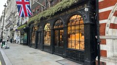 Exterior de la tienda londinense Berry Bros & Rudd, proveedora de la casa real brit�nica