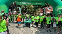 Una andaina contra el cncer en Fisterra, en imagen de archiva 