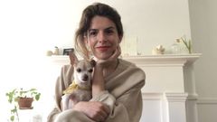 Mar�a Romero y su perro Coco en Hudson